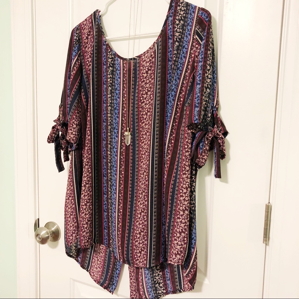 boho, Aztec print blouse with bow-sleeves!